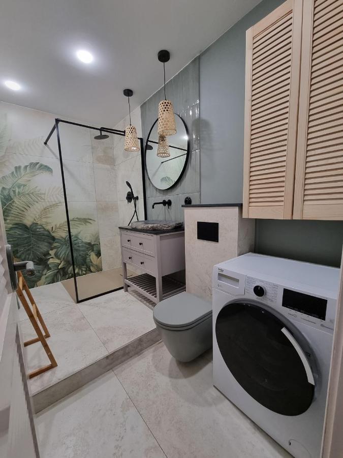 Апартаменти Flamenco Penthouse Sea View & Swimming Pool Торрев'єха Екстер'єр фото